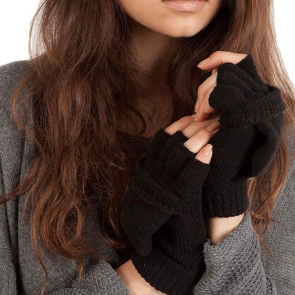 NWT Plush Fleece-Lined Texting Fingerless Mittens in Black, OS - Picture 4 of 15